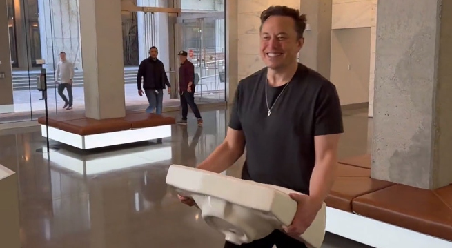 Elon Musk despide a los altos ejecutivos de Twitter