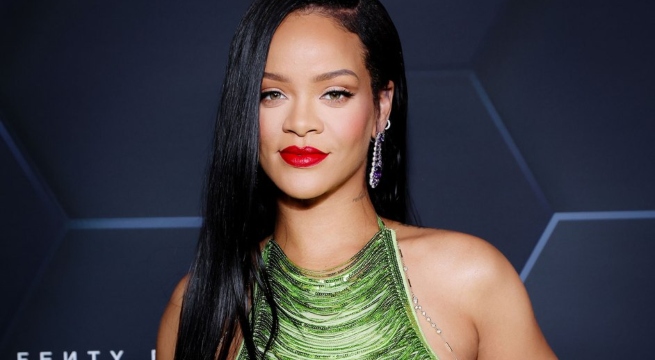 Rihanna regresa a al música