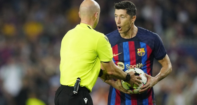 FC Barcelona está siendo investigado por el pago a un ex árbitro en España